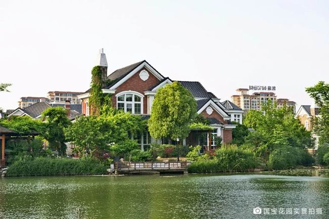 生活在有湖的地方，是對人生的浪漫私藏